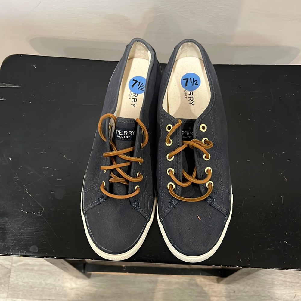 Sperry Sneakers